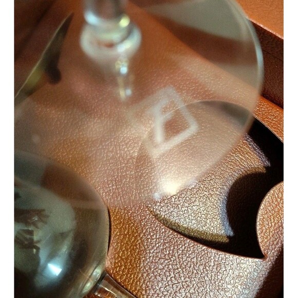 Vintage Flemings Signature Wine Glasses (set of 2) new in box - Picture 3 of 5